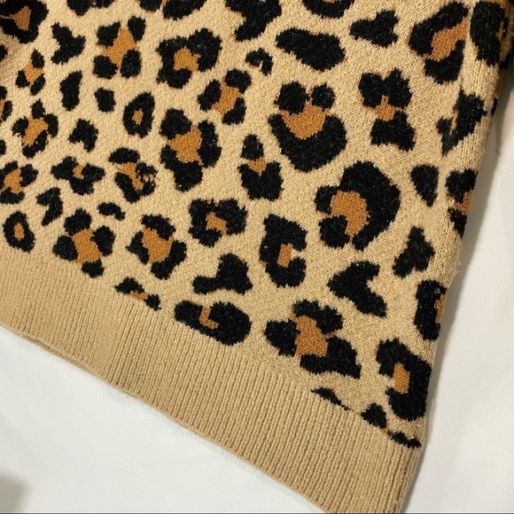 Cotton Emporium Women’s Size S Leopard Pattern‎ Crewneck Sweater Brown/Black - Picture 3 of 11
